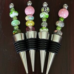 Set of 4 New Wine Stoppers